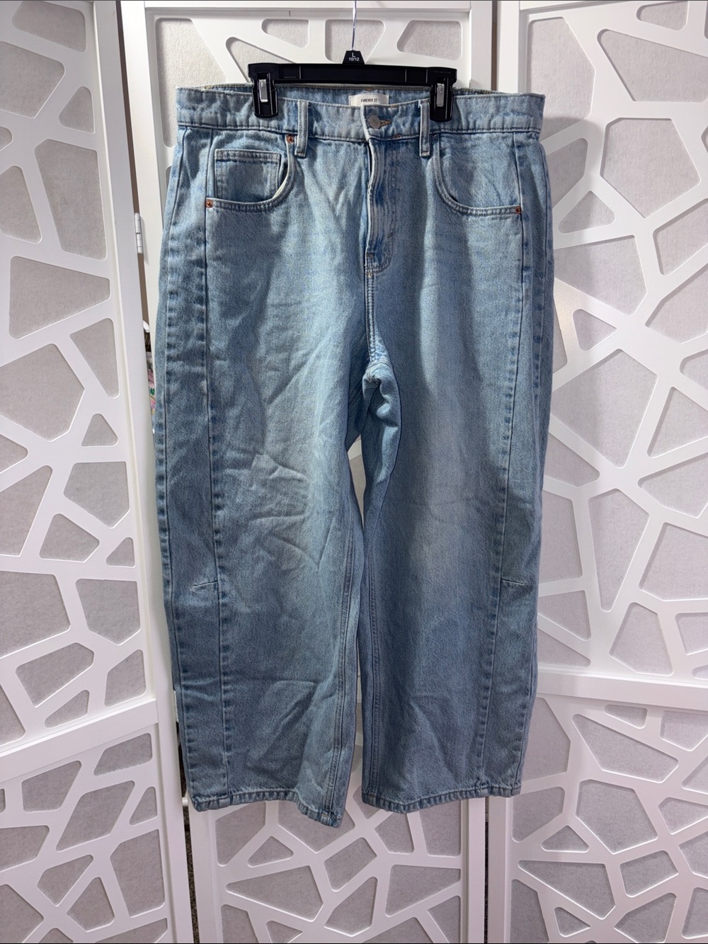 Relaxed Light Blue Women’s Barrel Jeans